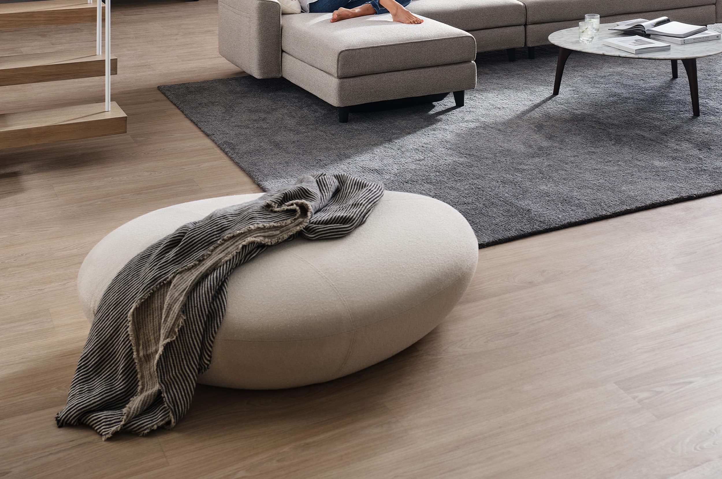 Lode Ottoman Large King Living